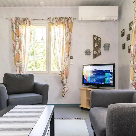 Honkaniemi By Interhome בית נופש Karvala